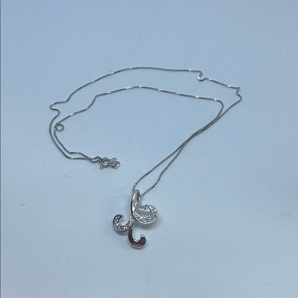 18” Rhodium Finish .925 Box Chain with CZ Pendant.